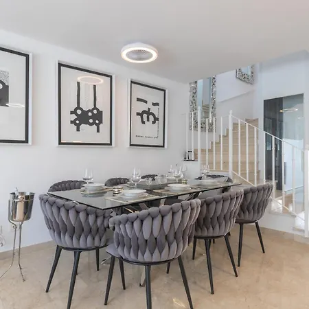 Casa Aloha 18 Puerto Banus * Марбелья
