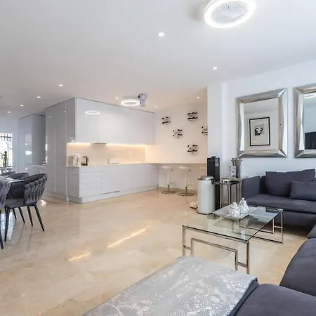 Casa Aloha 18 Puerto Banus Будинок відпочинку *