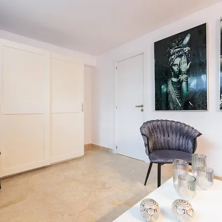 Casa Aloha 18 Puerto Banus Будинок відпочинку *