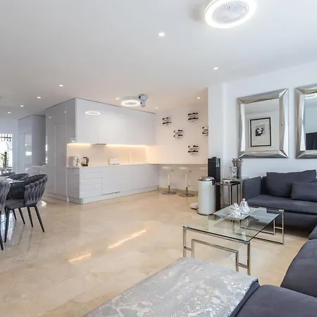 Будинок відпочинку Casa Aloha 18 Puerto Banus